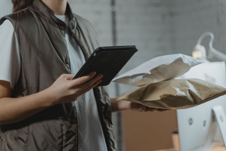 Why InnovateTecGear is Leading the Way in E-Commerce Tech